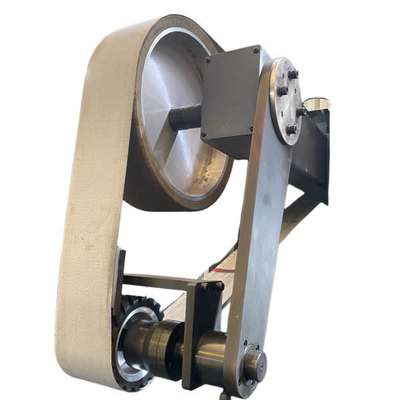 واحد ربات ریخته گری از راه دور 4000MM کمربند شن