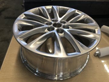 دوام مسیریاب CNC با دوام مجهز به بازوی ربات برای قطعات خودرو توپی